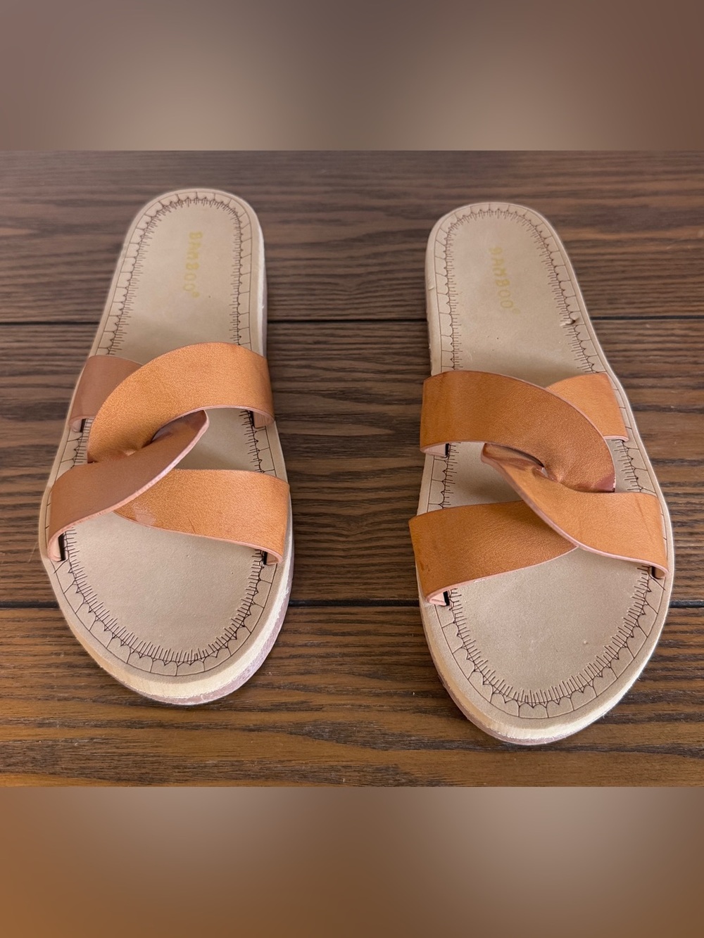 Bamboo Tan Faux Leather Crisscross Slide Platform Sandals Size 8.5 Women’s